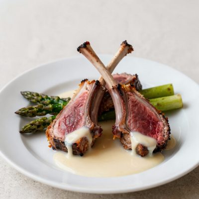 Abbacchio con asparagi