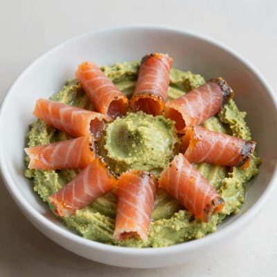 Crema d’avocado al salmone affumicato