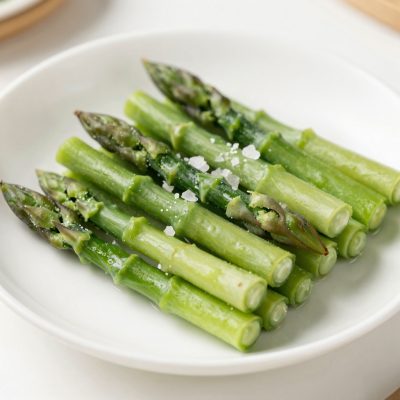 Pisellini con punte di asparagi