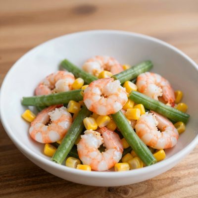 Insalata di gamberetti e mais