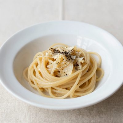 Linguine cacio e pepe