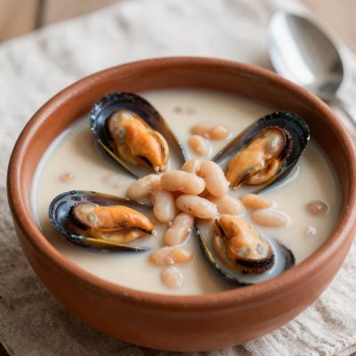Pasta e fagioli con le cozze