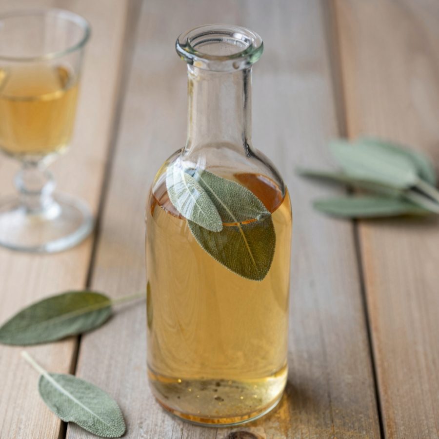 Liquore alla salvia
