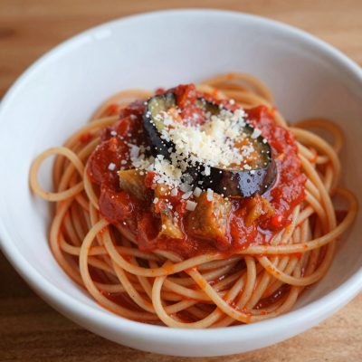Spaghetti con melanzane